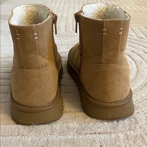 Universal Thread Tan Ankle Boots